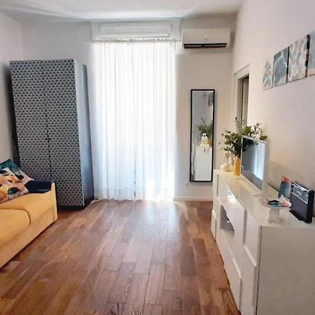 Cheerful Flat In Funky Rome Apartman Kültér fotó
